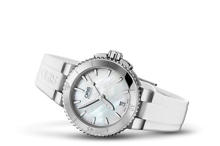 Image of Aquis Date
